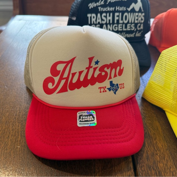 Brand new graphic trucker hats - Picture 4 of 16